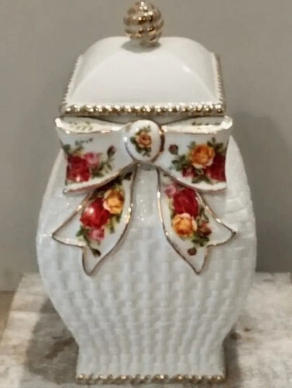Royal Albert Country Roses Cookie Jar